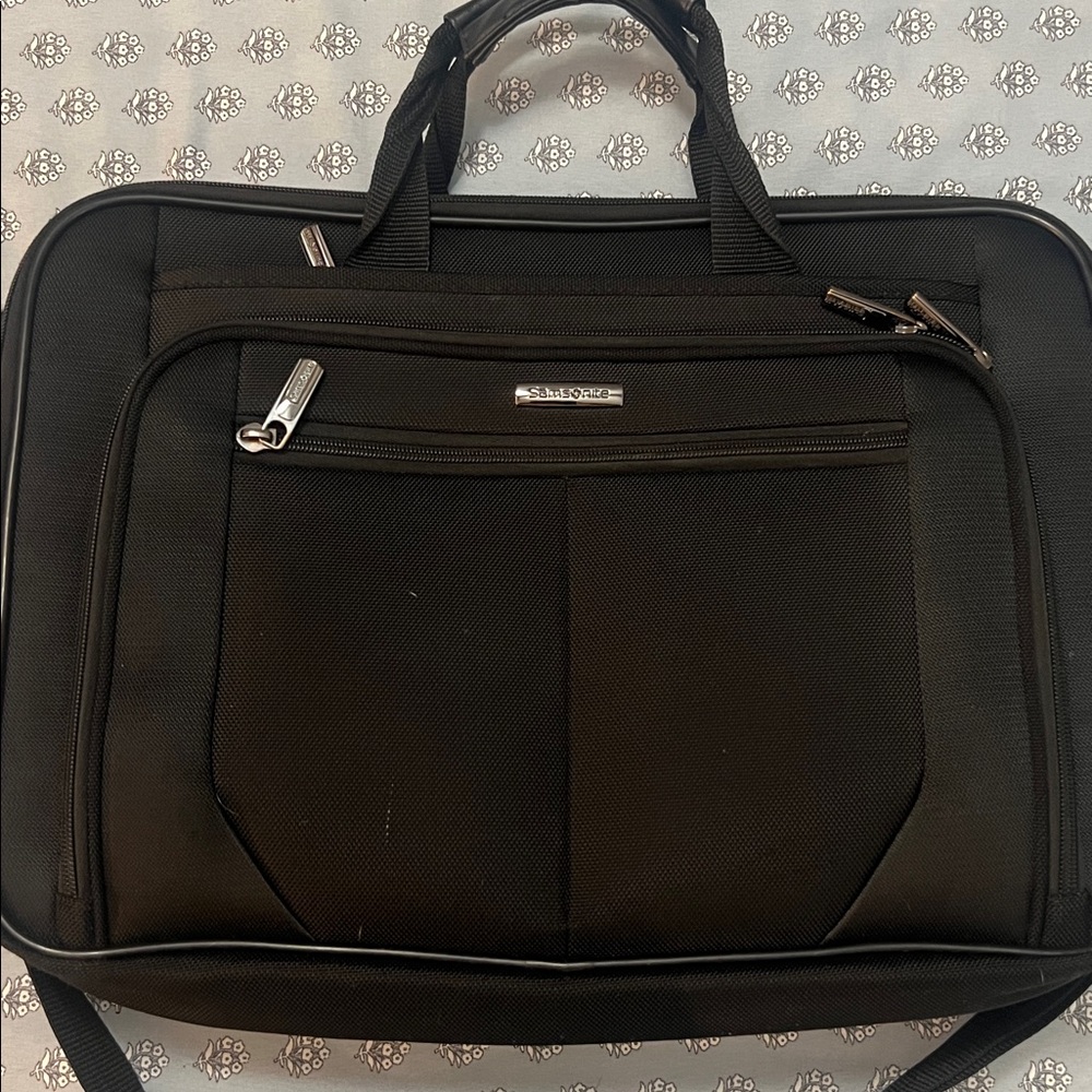 Samsonite Sleek Black Business Bag
